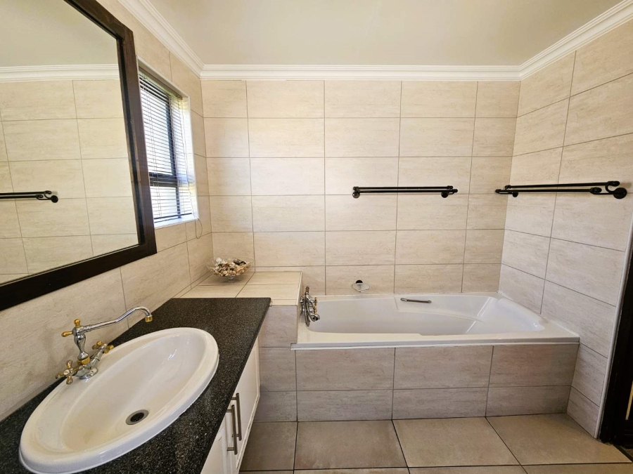 3 Bedroom Property for Sale in Dan Pienaar Free State